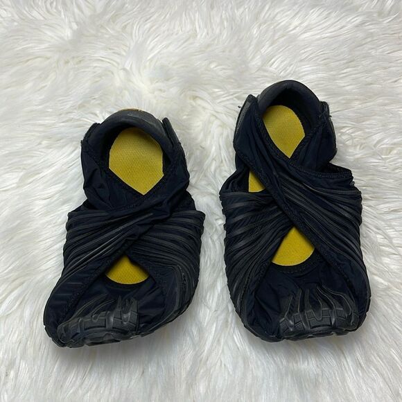 Furoshiki Vibram Black Wrap Shoes Sz M/EU 40-41/US 7.5-8 - Picture 3 of 7